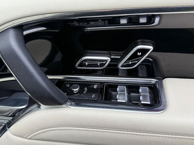 Land Rover Range Rover 3.0 D350 MHEV Autobiography SUV 5dr Diesel Auto 4WD Euro 6 (s/s) (350 ps) 5dr Automatic 2026