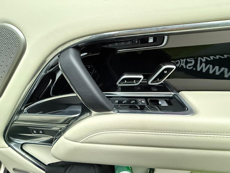 Land Rover Range Rover 3.0 D350 MHEV Autobiography SUV 5dr Diesel Auto 4WD Euro 6 (s/s) (350 ps) 5dr Automatic 2026