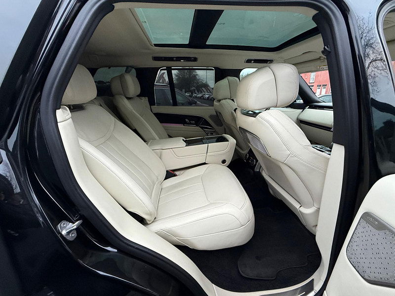 Land Rover Range Rover 3.0 D350 MHEV Autobiography SUV 5dr Diesel Auto 4WD Euro 6 (s/s) (350 ps) 5dr Automatic 2026