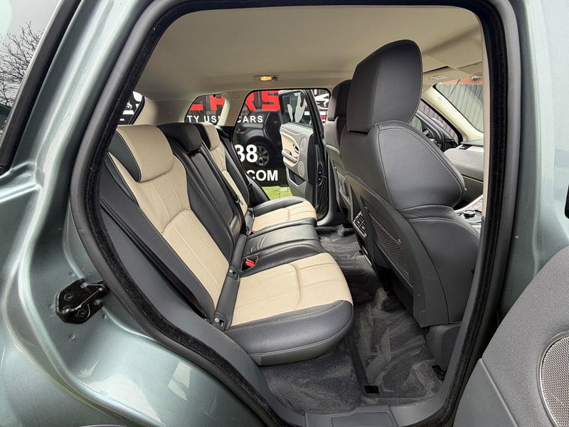 Land Rover Range Rover Evoque 2.0 TD4 SE Tech SUV 5dr Diesel Auto 4WD Euro 6 (s/s) (180 ps) 5dr Automatic 2026