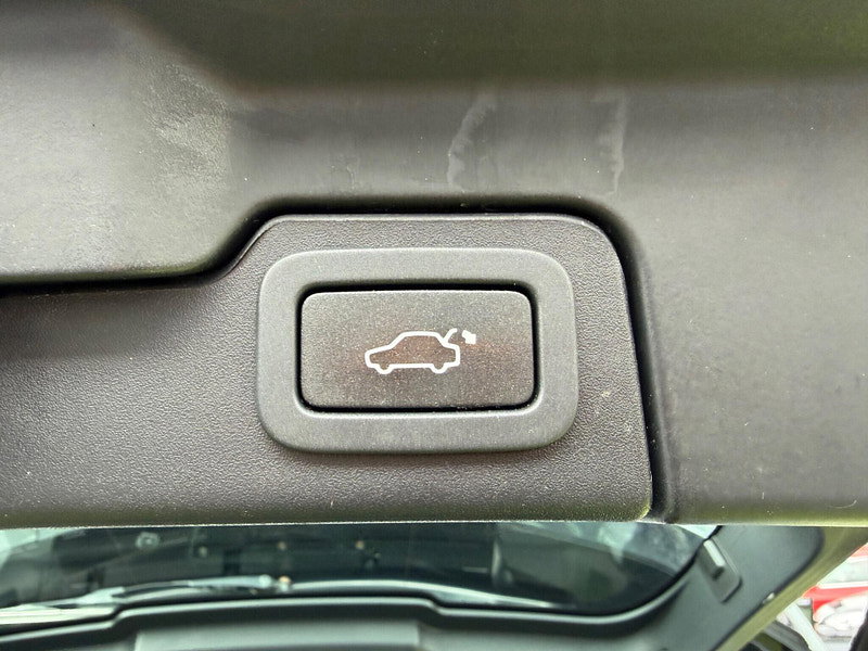 Land Rover Range Rover Evoque 2.0 TD4 SE Tech SUV 5dr Diesel Auto 4WD Euro 6 (s/s) (180 ps) 5dr Automatic 2026