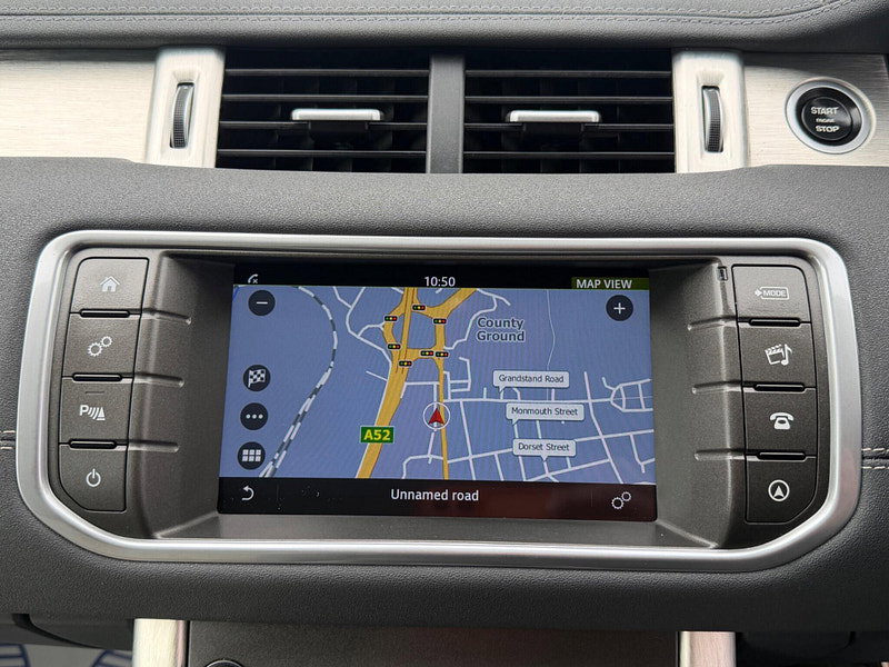 Land Rover Range Rover Evoque 2.0 TD4 SE Tech SUV 5dr Diesel Auto 4WD Euro 6 (s/s) (180 ps) 5dr Automatic 2026