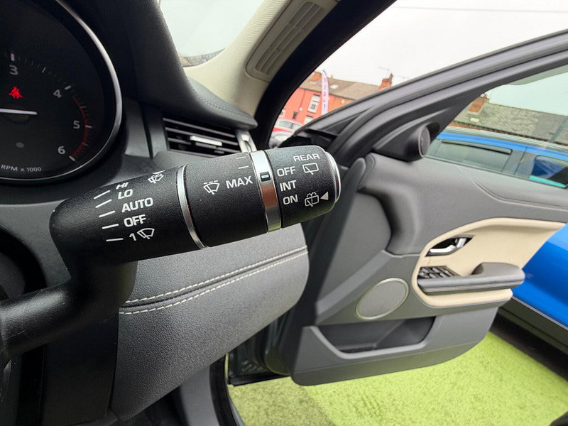 Land Rover Range Rover Evoque 2.0 TD4 SE Tech SUV 5dr Diesel Auto 4WD Euro 6 (s/s) (180 ps) 5dr Automatic 2026