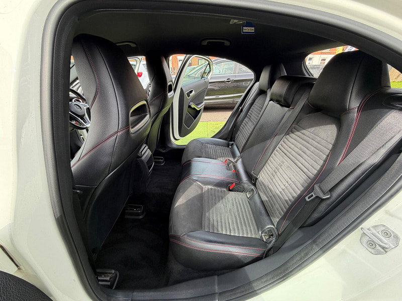 Mercedes-Benz A Class 1.5 A180 CDI BlueEfficiency AMG Sport Hatchback 5dr Diesel Manual Euro 5 (s/s) (109 ps) 5dr Manual 2026