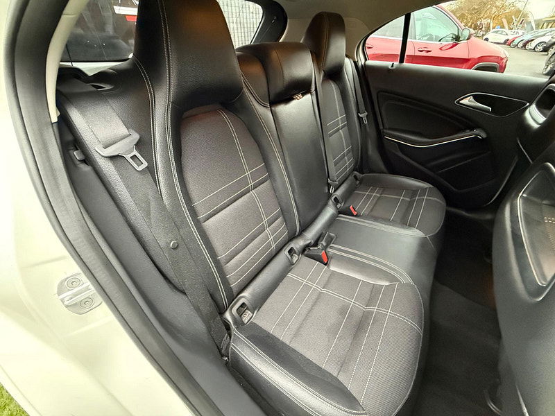 Mercedes-Benz A Class 1.8 A200 CDI Sport Hatchback 5dr Diesel 7G-DCT Euro 5 (s/s) (136 ps) 5dr Automatic 2025