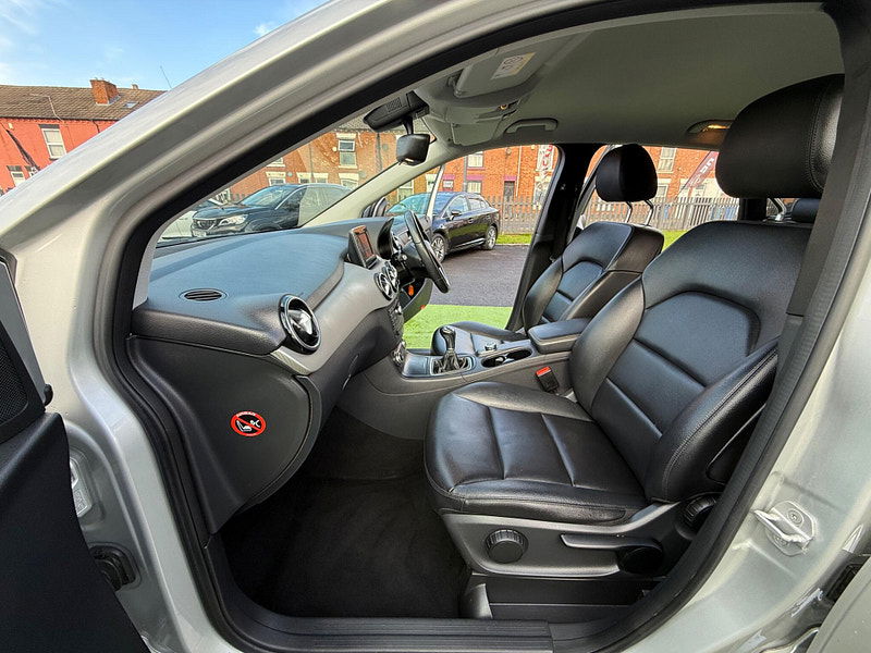 Mercedes-Benz B Class 1.5 B180 CDI Sport MPV 5dr Diesel Manual Euro 5 (s/s) (109 ps) 5dr Manual 2025
