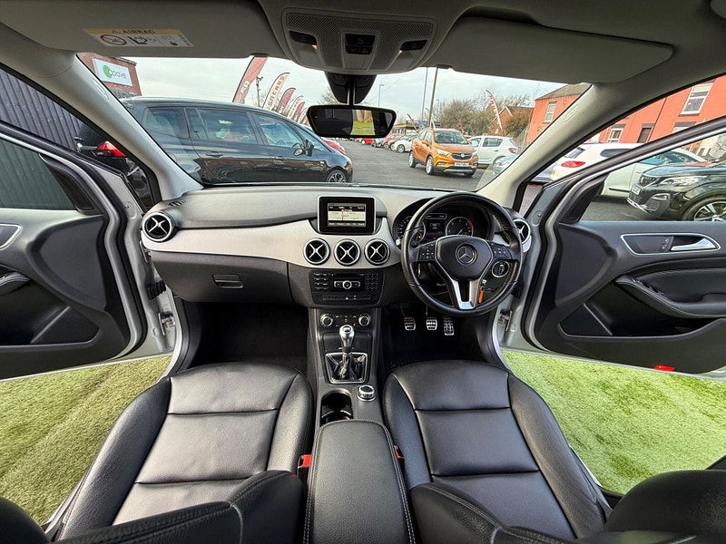 Mercedes-Benz B Class 1.5 B180 CDI Sport MPV 5dr Diesel Manual Euro 5 (s/s) (109 ps) 5dr Manual 2025