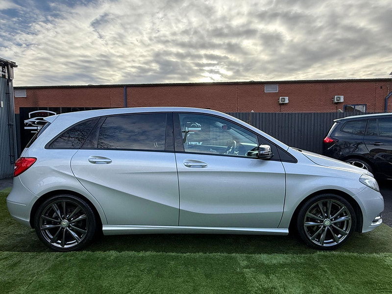Mercedes-Benz B Class 1.5 B180 CDI Sport MPV 5dr Diesel Manual Euro 5 (s/s) (109 ps) 5dr Manual 2025