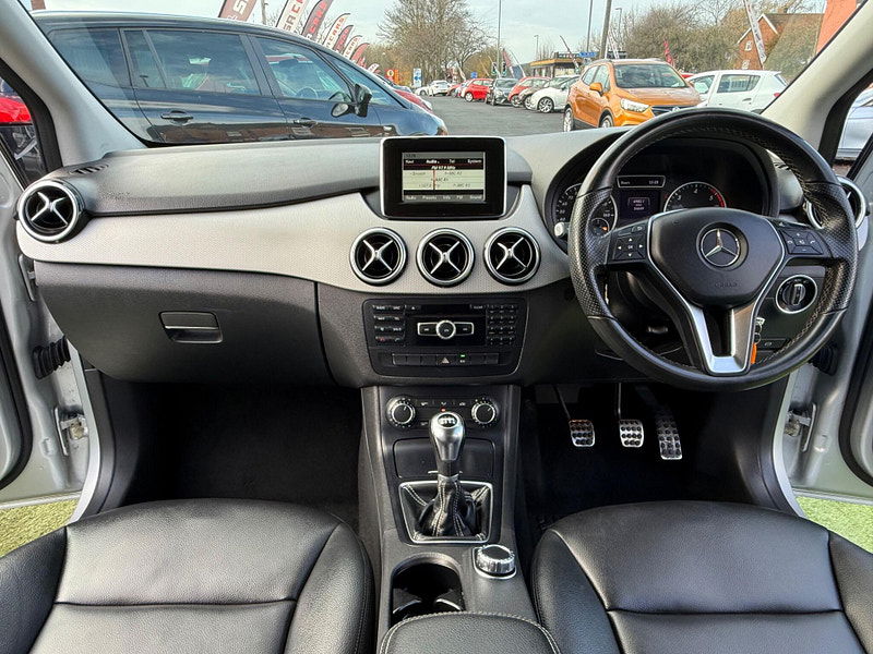 Mercedes-Benz B Class 1.5 B180 CDI Sport MPV 5dr Diesel Manual Euro 5 (s/s) (109 ps) 5dr Manual 2025