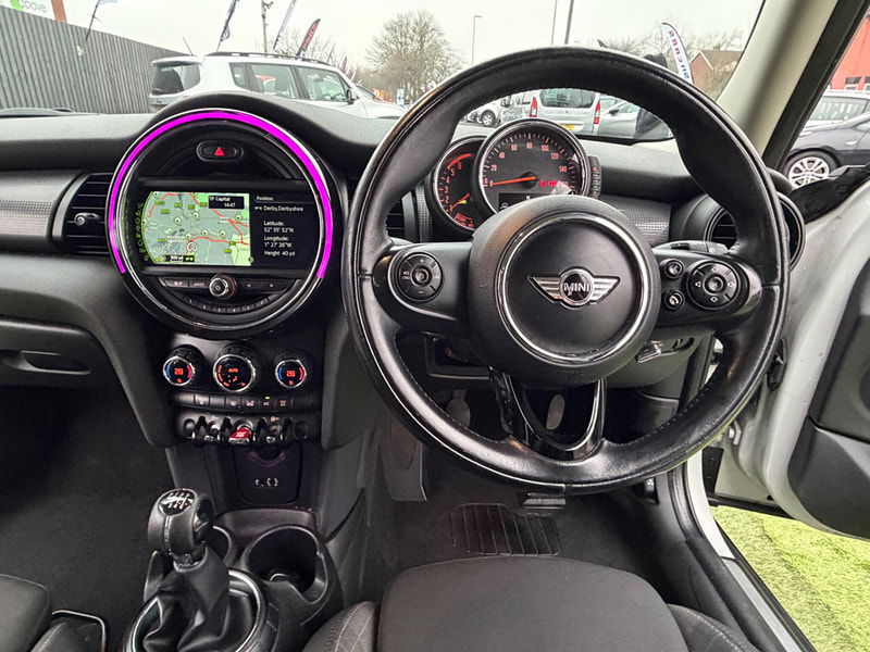 MINI Hatch 1.5 Cooper D Hatchback 5dr Diesel Manual Euro 6 (s/s) (116 ps) 5dr Manual 2026