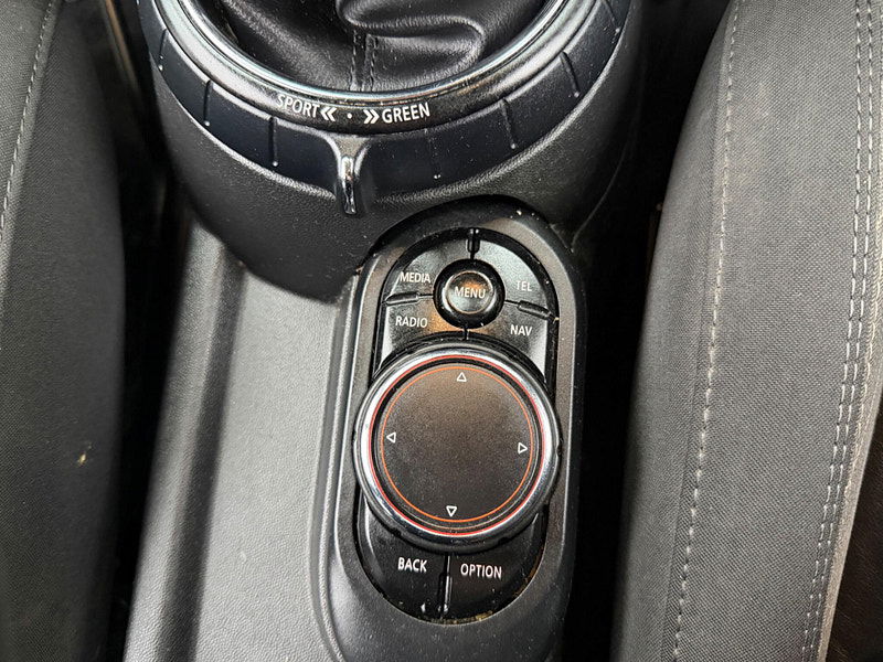 MINI Hatch 1.5 Cooper D Hatchback 5dr Diesel Manual Euro 6 (s/s) (116 ps) 5dr Manual 2026