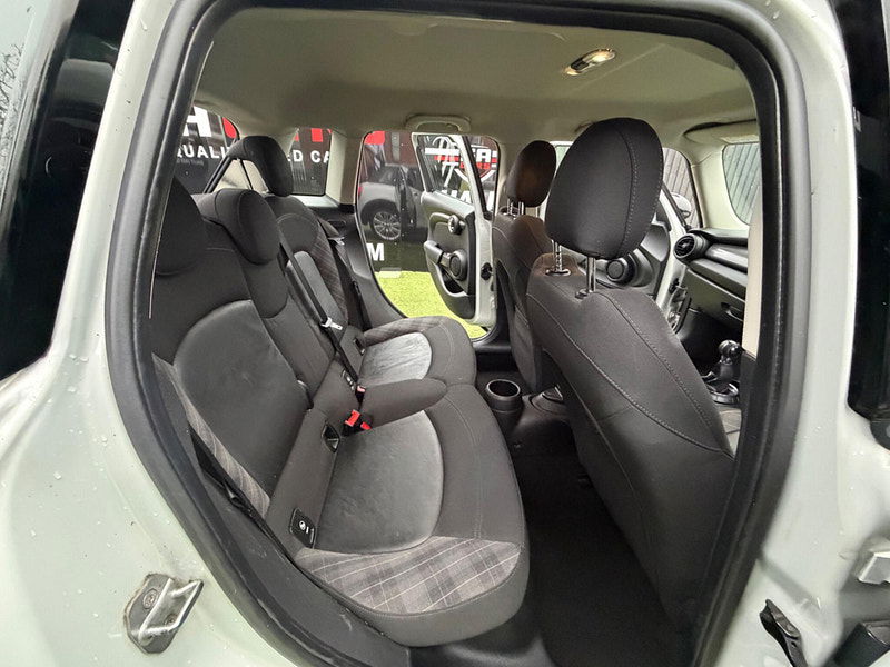 MINI Hatch 1.5 Cooper D Hatchback 5dr Diesel Manual Euro 6 (s/s) (116 ps) 5dr Manual 2026