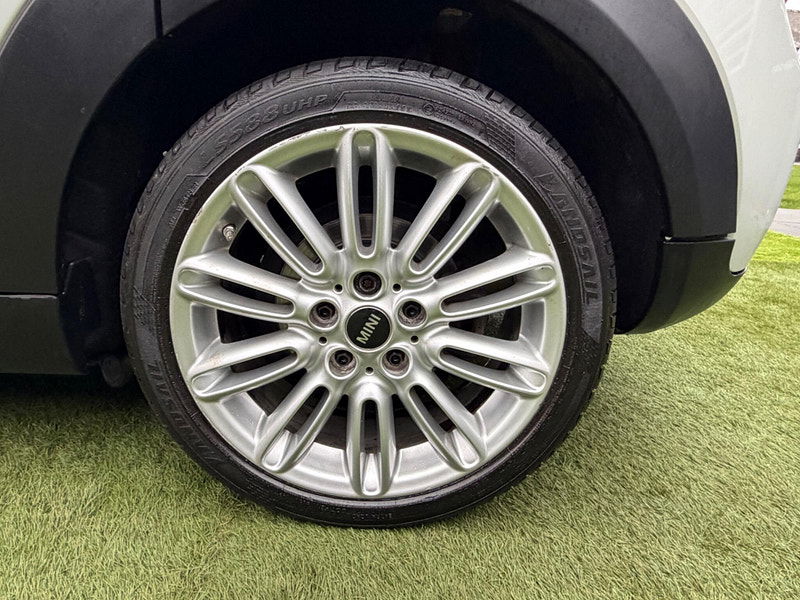 MINI Hatch 1.5 Cooper D Hatchback 5dr Diesel Manual Euro 6 (s/s) (116 ps) 5dr Manual 2026