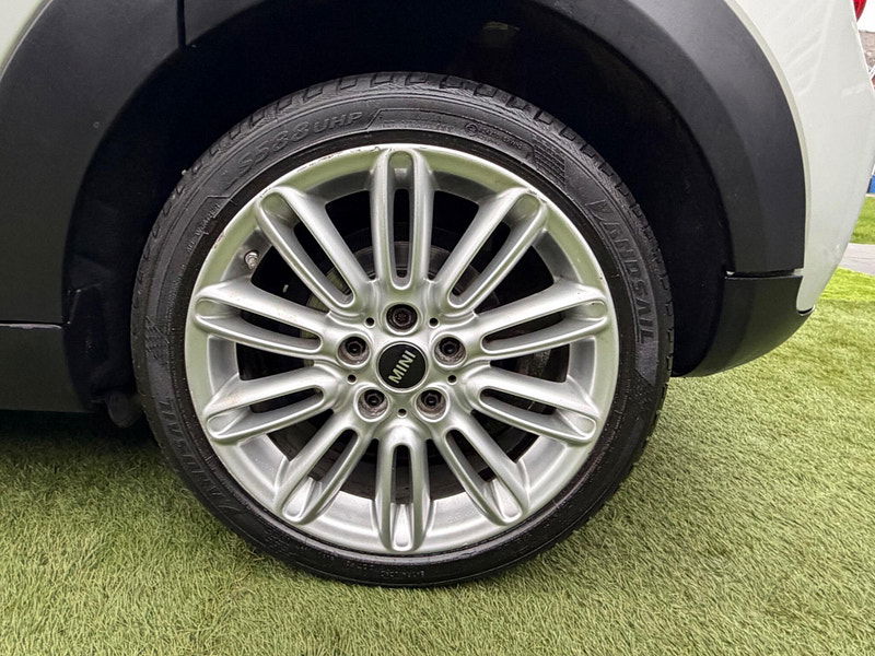 MINI Hatch 1.5 Cooper D Hatchback 5dr Diesel Manual Euro 6 (s/s) (116 ps) 5dr Manual 2026