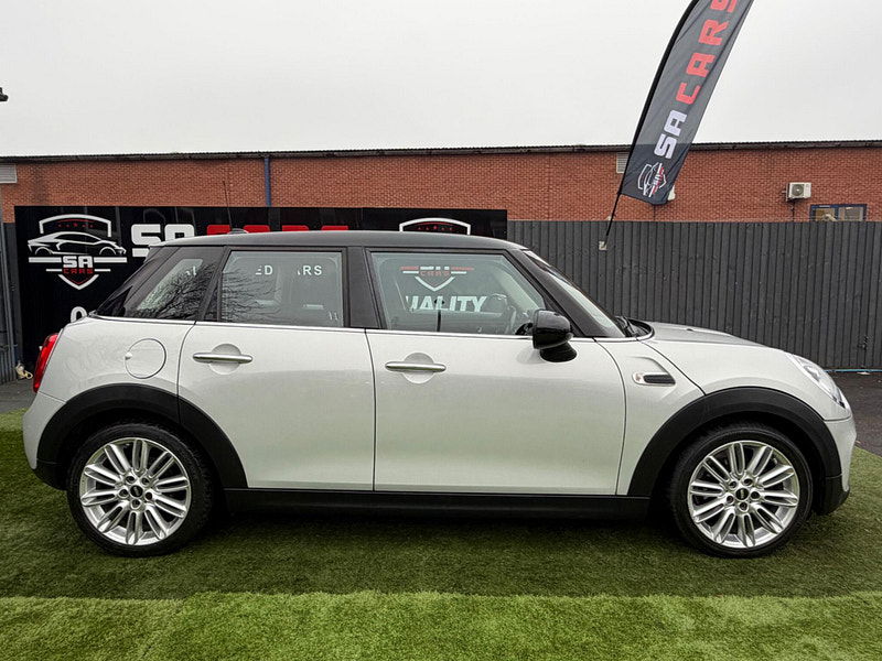 MINI Hatch 1.5 Cooper D Hatchback 5dr Diesel Manual Euro 6 (s/s) (116 ps) 5dr Manual 2026