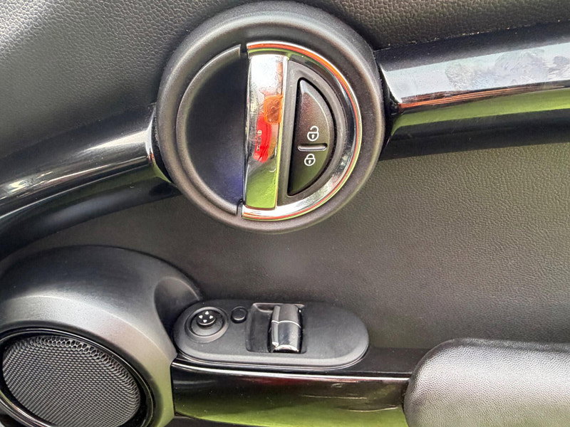 MINI Hatch 1.5 One D Hatchback 3dr Diesel Manual Euro 6 (s/s) (95 ps) 3dr Manual 2026