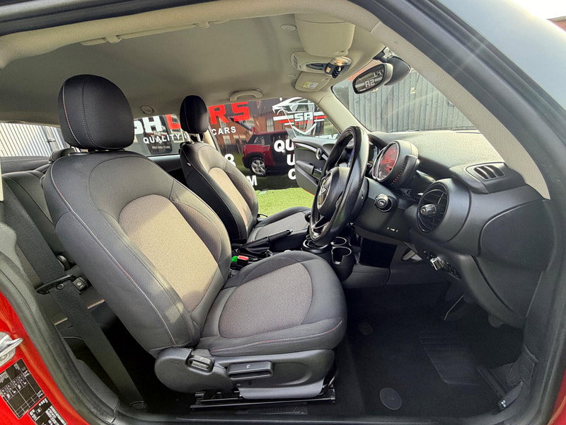 MINI Hatch 1.5 One D Hatchback 3dr Diesel Manual Euro 6 (s/s) (95 ps) 3dr Manual 2026