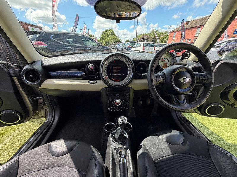MINI Hatch 1.6 Cooper Hatchback 3dr Petrol Manual Euro 5 (s/s) (122 ps) 3dr Manual 2026