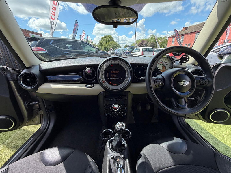 MINI Hatch 1.6 Cooper Hatchback 3dr Petrol Manual Euro 5 (s/s) (122 ps) 3dr Manual 2026