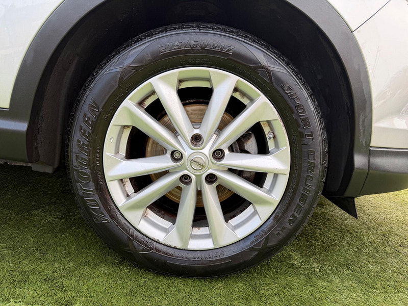 Nissan Qashqai 1.2 DIG-T Acenta Premium SUV 5dr Petrol Manual 2WD Euro 5 (s/s) (115 ps) 5dr Manual 2026