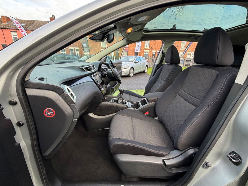 Nissan Qashqai 1.2 DIG-T Acenta Premium SUV 5dr Petrol Manual 2WD Euro 5 (s/s) (115 ps) 5dr Manual 2026