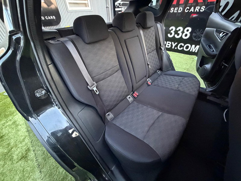 Nissan Qashqai 1.2 DIG-T Acenta SUV 5dr Petrol Manual 2WD Euro 6 (s/s) (115 ps) 5dr Manual 2026