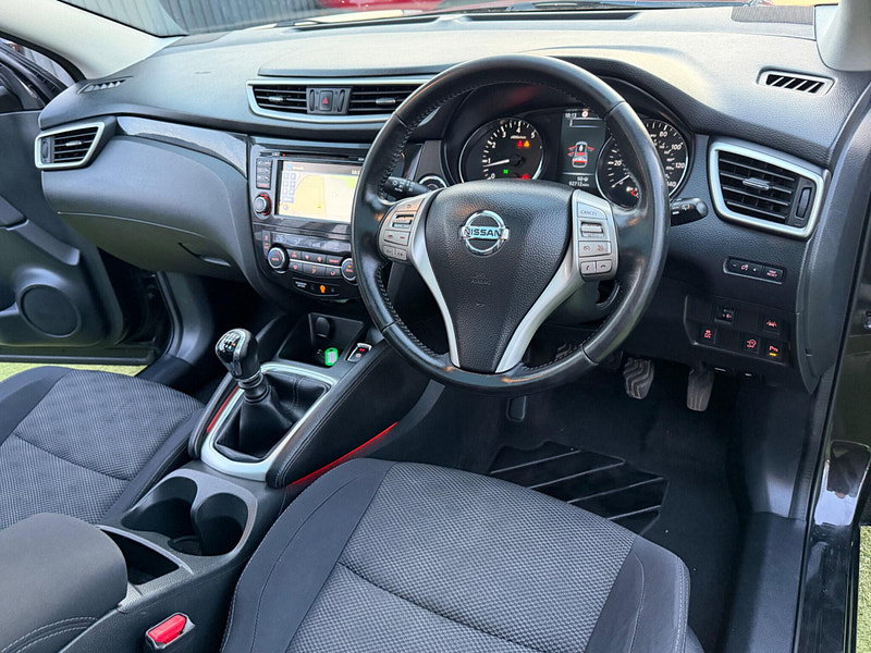 Nissan Qashqai 1.2 DIG-T Acenta SUV 5dr Petrol Manual 2WD Euro 6 (s/s) (115 ps) 5dr Manual 2026