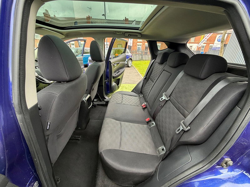 Nissan Qashqai 1.2 DIG-T N-Connecta SUV 5dr Petrol Manual 2WD Euro 6 (s/s) (115 ps) 5dr Manual 2026