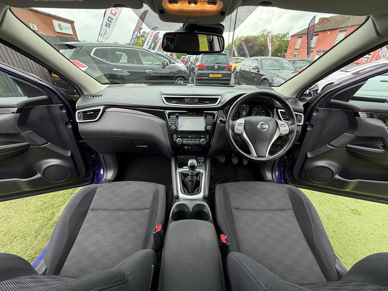 Nissan Qashqai 1.2 DIG-T N-Connecta SUV 5dr Petrol Manual 2WD Euro 6 (s/s) (115 ps) 5dr Manual 2026