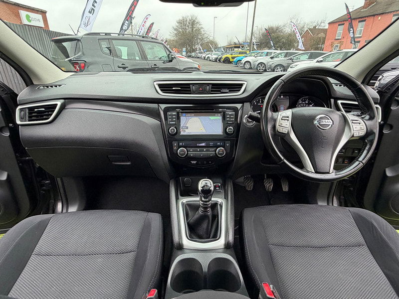 Nissan Qashqai 1.2 DIG-T N-Connecta SUV 5dr Petrol Manual 2WD Euro 6 (s/s) (115 ps) 5dr Manual 2026