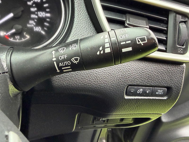 Nissan Qashqai 1.2 DIG-T N-Connecta SUV 5dr Petrol Manual 2WD Euro 6 (s/s) (115 ps) 5dr Manual 2026