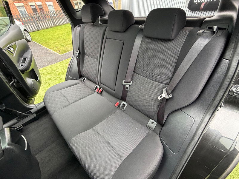 Nissan Qashqai 1.2 DIG-T N-Connecta SUV 5dr Petrol Manual 2WD Euro 6 (s/s) (115 ps) 5dr Manual 2026