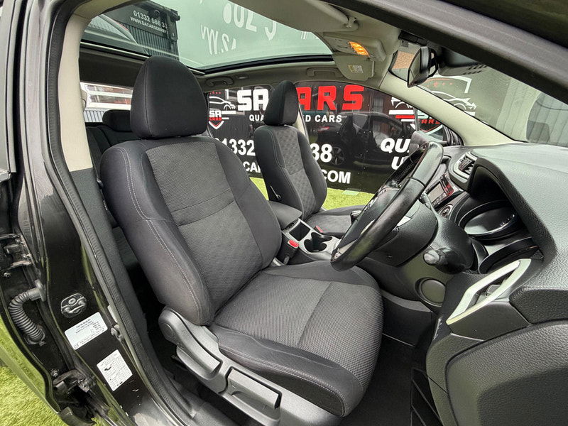 Nissan Qashqai 1.2 DIG-T N-Connecta SUV 5dr Petrol Manual 2WD Euro 6 (s/s) (115 ps) 5dr Manual 2026