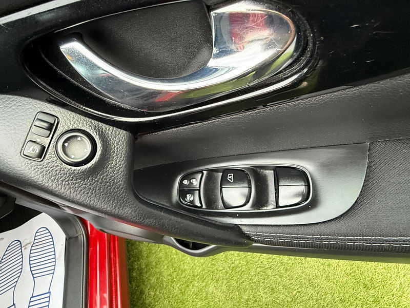 Nissan Qashqai 1.5 dCi n-tec SUV 5dr Diesel Manual 2WD Euro 5 (s/s) (110 ps) 5dr Manual 2025