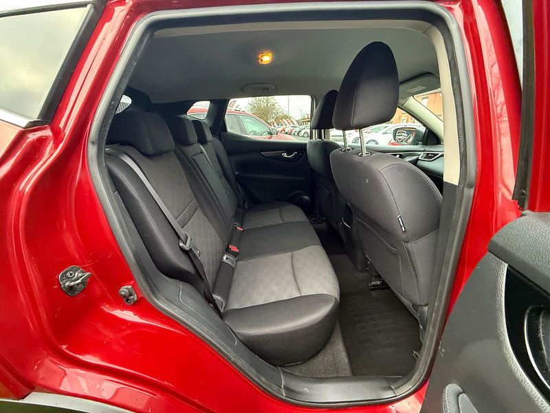 Nissan Qashqai 1.5 dCi n-tec SUV 5dr Diesel Manual 2WD Euro 5 (s/s) (110 ps) 5dr Manual 2025