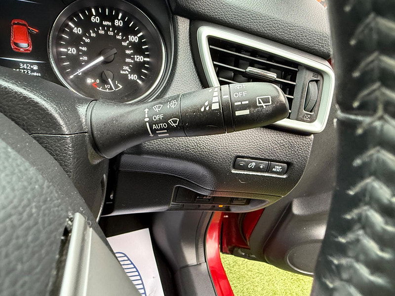 Nissan Qashqai 1.5 dCi n-tec SUV 5dr Diesel Manual 2WD Euro 5 (s/s) (110 ps) 5dr Manual 2025