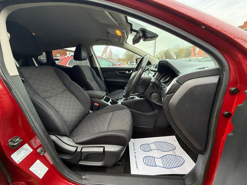 Nissan Qashqai 1.5 dCi n-tec SUV 5dr Diesel Manual 2WD Euro 5 (s/s) (110 ps) 5dr Manual 2025