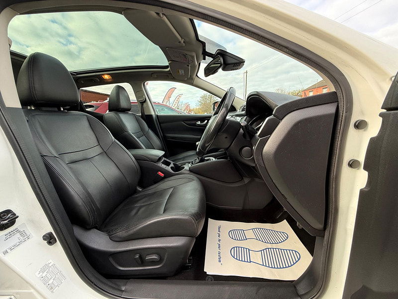 Nissan Qashqai 1.5 dCi Tekna SUV 5dr Diesel Manual 2WD Euro 5 (s/s) (110 ps) 5dr Manual 2025