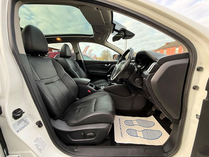 Nissan Qashqai 1.5 dCi Tekna SUV 5dr Diesel Manual 2WD Euro 5 (s/s) (110 ps) 5dr Manual 2025