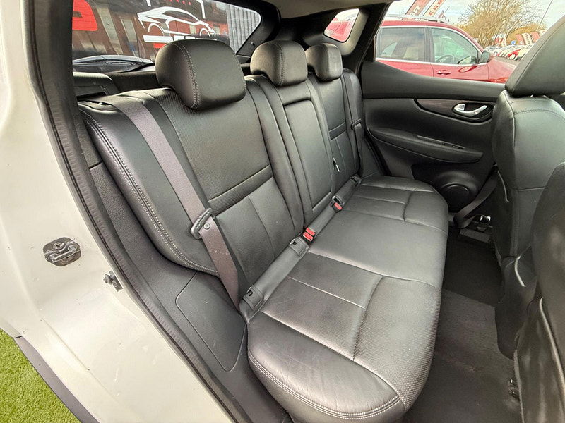 Nissan Qashqai 1.5 dCi Tekna SUV 5dr Diesel Manual 2WD Euro 5 (s/s) (110 ps) 5dr Manual 2025