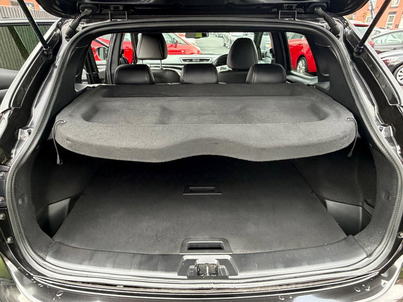 Nissan Qashqai 1.6 dCi N-Vision SUV 5dr Diesel Manual 4WD Euro 6 (s/s) (130 ps) 5dr Manual 2026