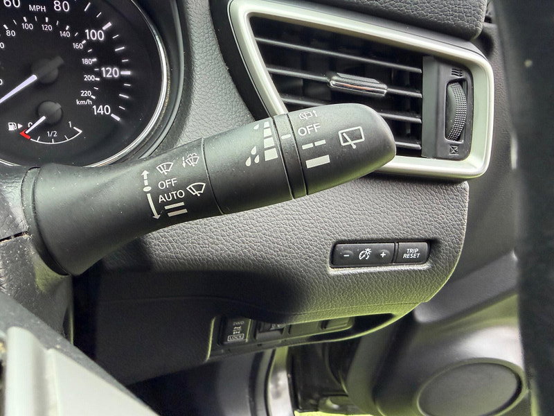 Nissan Qashqai 1.6 dCi N-Vision SUV 5dr Diesel Manual 4WD Euro 6 (s/s) (130 ps) 5dr Manual 2026