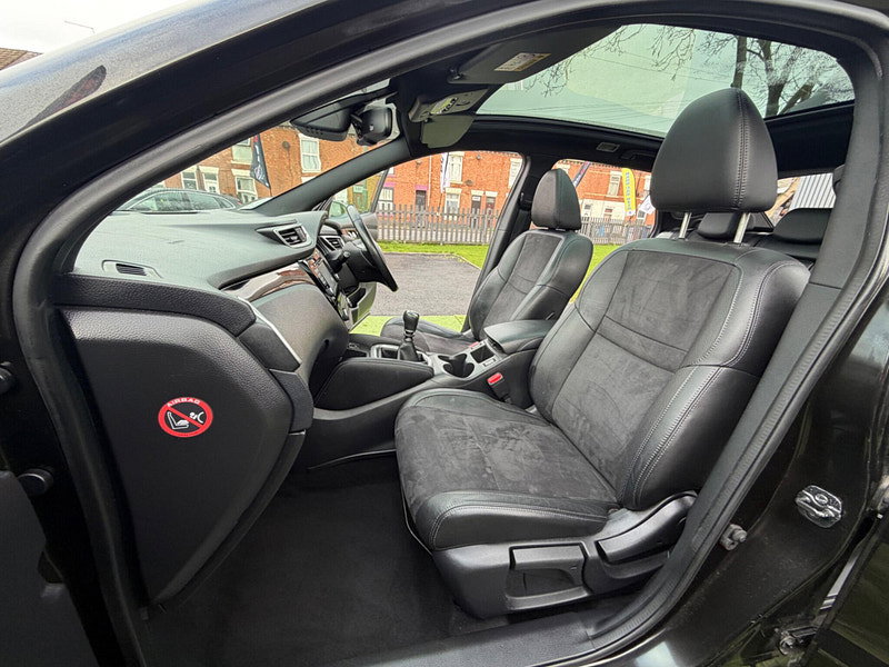 Nissan Qashqai 1.6 dCi N-Vision SUV 5dr Diesel Manual 4WD Euro 6 (s/s) (130 ps) 5dr Manual 2026