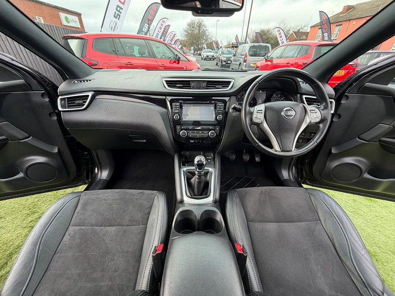 Nissan Qashqai 1.6 dCi N-Vision SUV 5dr Diesel Manual 4WD Euro 6 (s/s) (130 ps) 5dr Manual 2026