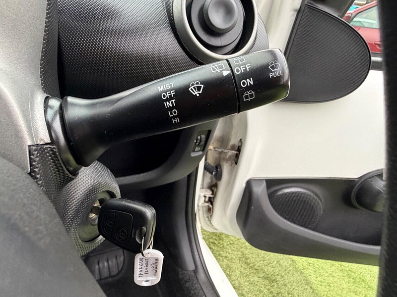 Peugeot 107 1.0 12V Allure Hatchback 3dr Petrol Manual Euro 5 (68 ps) 3dr Manual 2026