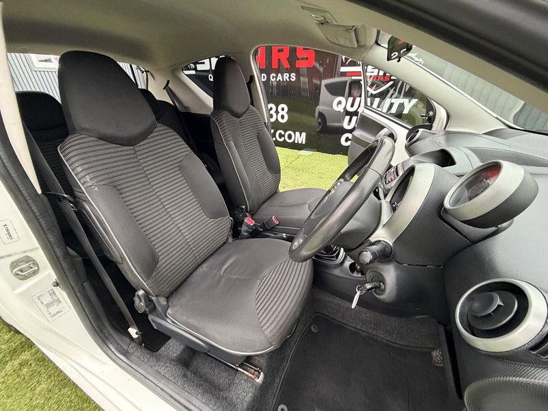 Peugeot 107 1.0 12V Allure Hatchback 3dr Petrol Manual Euro 5 (68 ps) 3dr Manual 2026