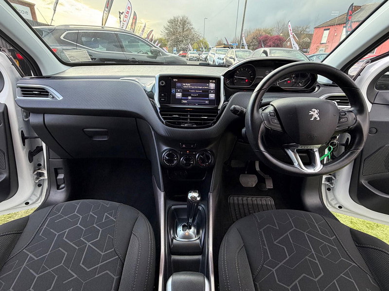 Peugeot 2008 1.2 PureTech Active SUV 5dr Petrol ETG Euro 6 (s/s) (82 ps) 5dr Automatic 2026