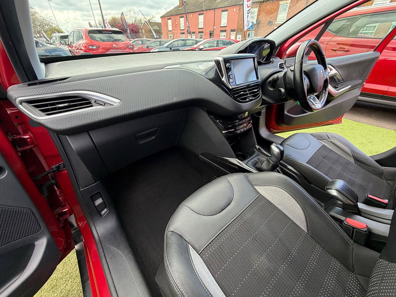 Peugeot 2008 1.2 PureTech Allure SUV 5dr Petrol Manual Euro 6 (82 ps) 5dr Manual 2026