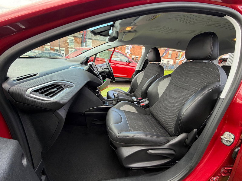 Peugeot 2008 1.2 PureTech Allure SUV 5dr Petrol Manual Euro 6 (82 ps) 5dr Manual 2026