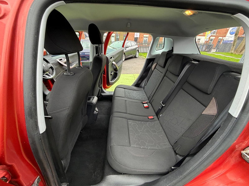 Peugeot 2008 1.6 BlueHDi Active SUV 5dr Diesel Manual Euro 6 (s/s) (100 ps) 5dr Manual 2026